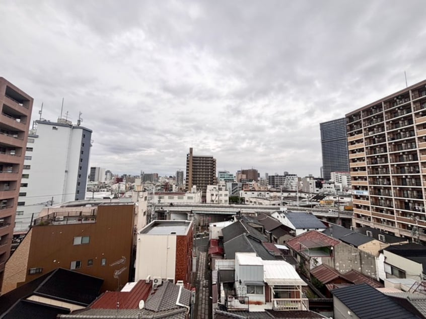 室内からの展望 十三本町ウインズマンションⅡ