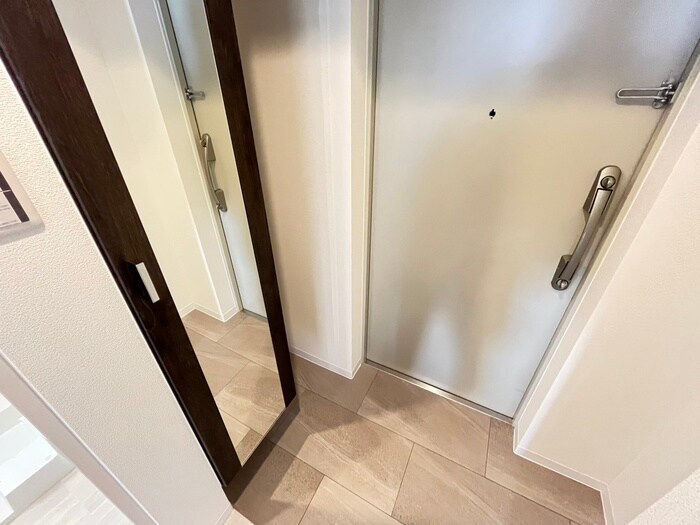 玄関 ｴｸﾞｾﾞ大阪CITYｵｰｽﾃｨﾝ(1202)