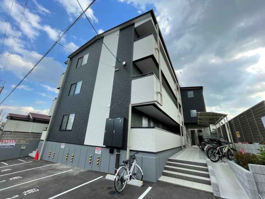 外観写真 クラウディア中宮