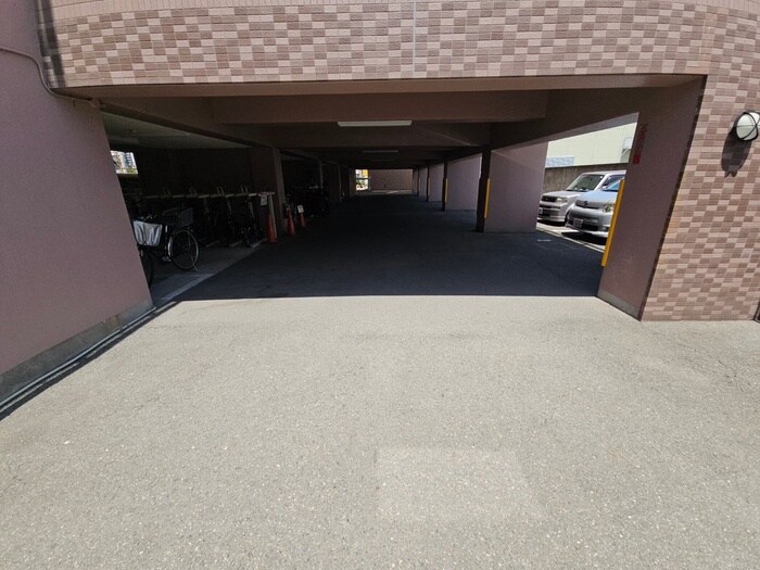 駐車場 PRIMROSE