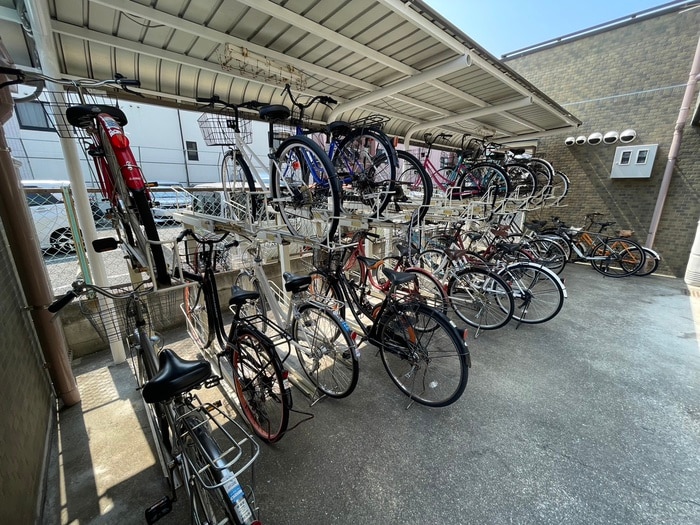 駐輪場 エミネンスパレス