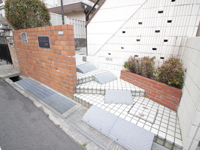 エントランス部分 ジョリィメゾン甲子園