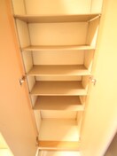 靴箱 ヴィラ　ハピネス