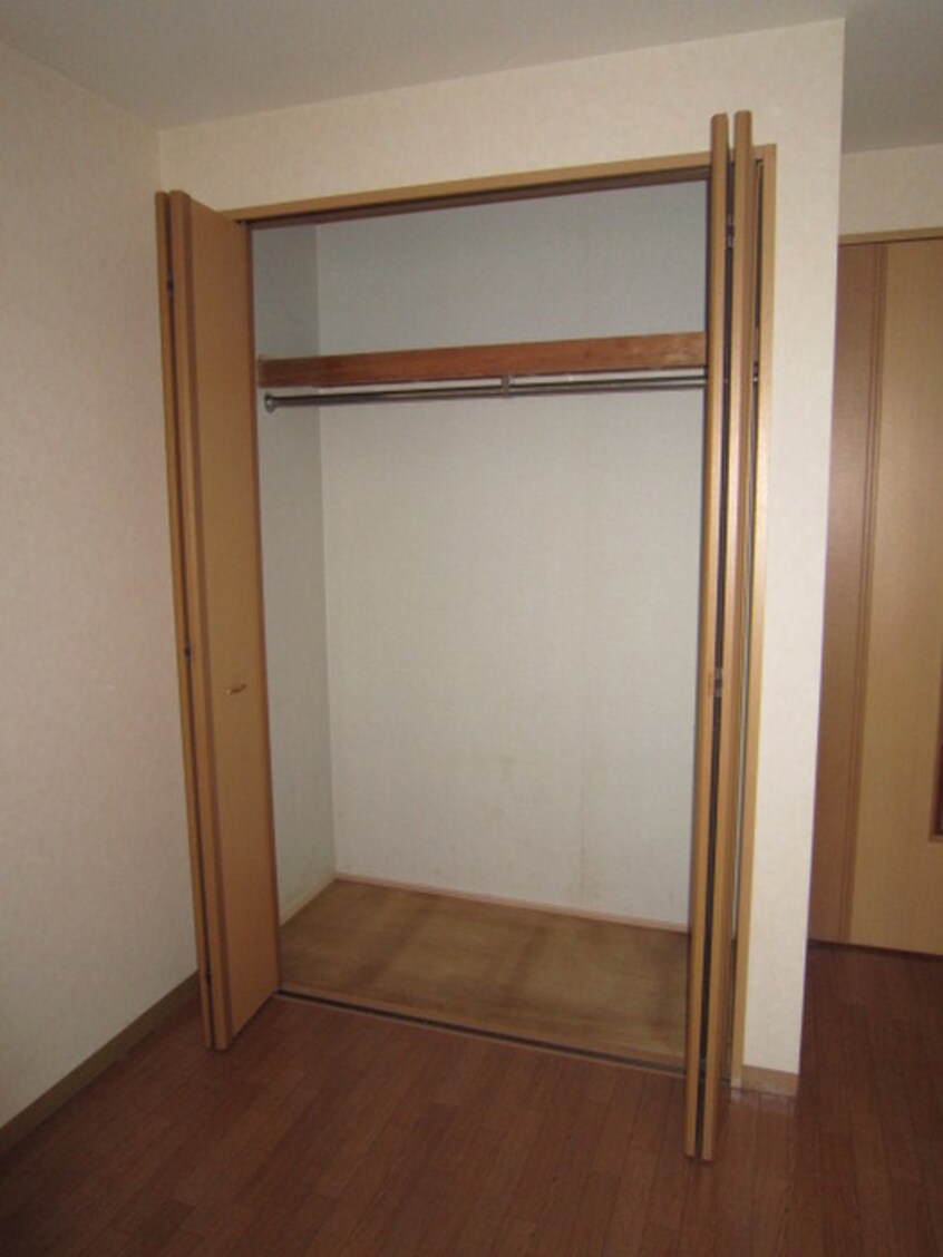 収納 ヴィラ　ハピネス