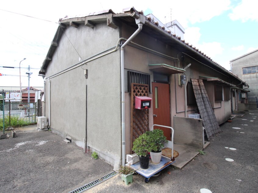 エントランス部分 黒山連棟平屋