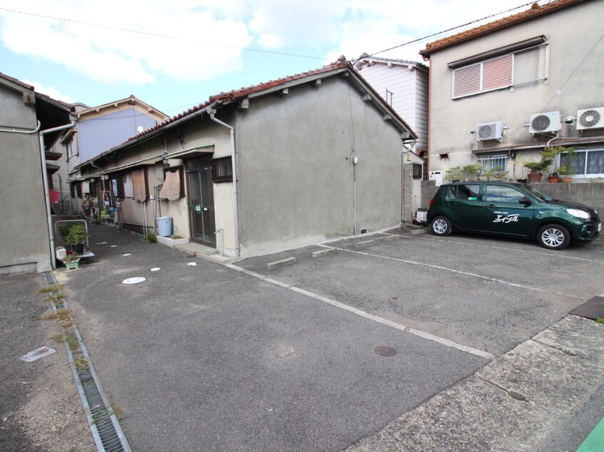 駐車場 黒山連棟平屋