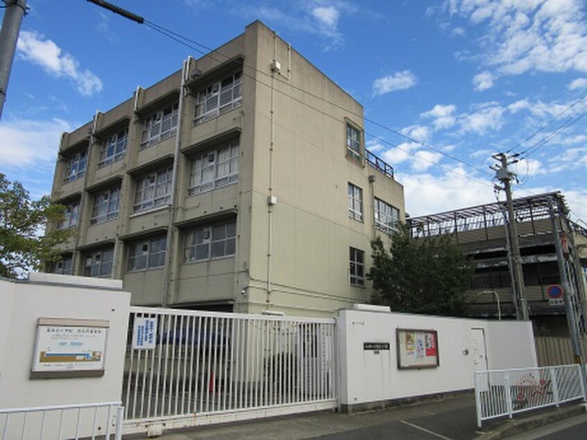 英田北小学校(小学校)まで200m 市富マンション