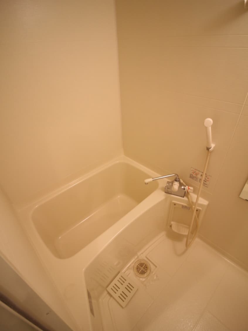 バス／シャワールーム等 デルタイ－スト