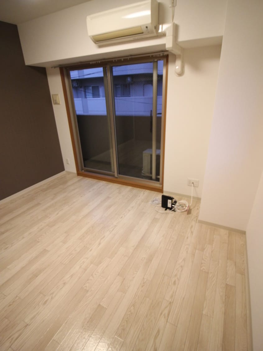 居室 デルタイ－スト