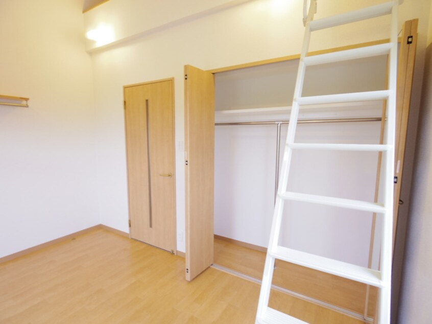 収納 メゾン・ラコンテ