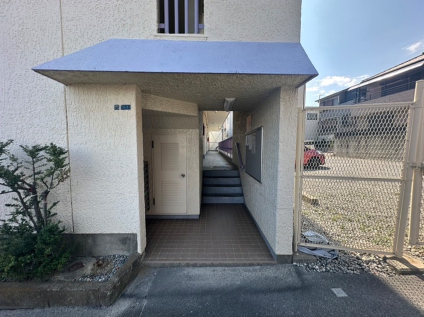 エントランス部分 ﾊｲﾂ米屋