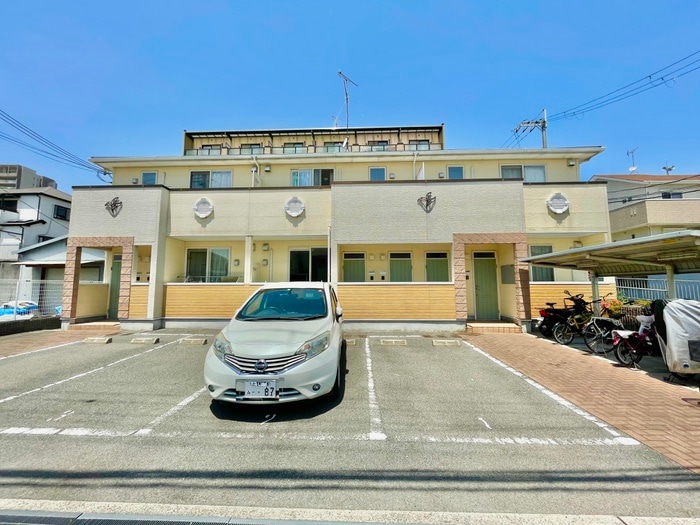 外観写真 ルシアＳ＆Ｔ