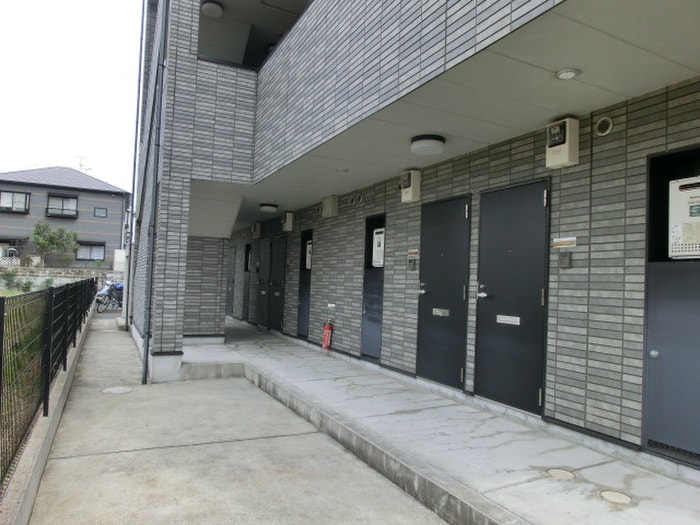 エントランス部分 ｱﾝﾌﾟﾙ-ﾙﾌｪ-ﾙＲＥＡＬＩＦＥ　Ⅱ