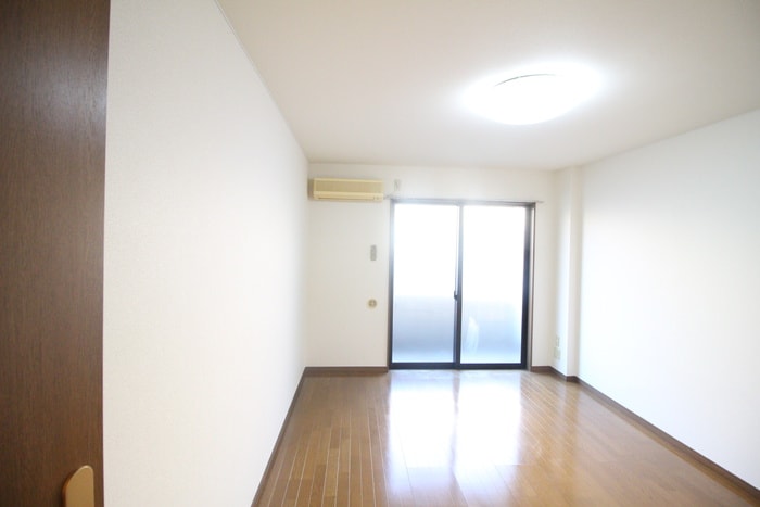 居室 ｱﾝﾌﾟﾙ-ﾙﾌｪ-ﾙＲＥＡＬＩＦＥ　Ⅱ