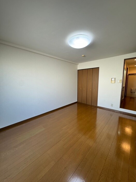 居室 ｱﾝﾌﾟﾙ-ﾙﾌｪ-ﾙＲＥＡＬＩＦＥ　Ⅱ