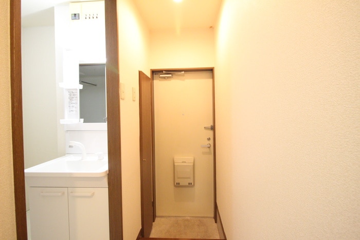 玄関 ｱﾝﾌﾟﾙ-ﾙﾌｪ-ﾙＲＥＡＬＩＦＥ　Ⅱ