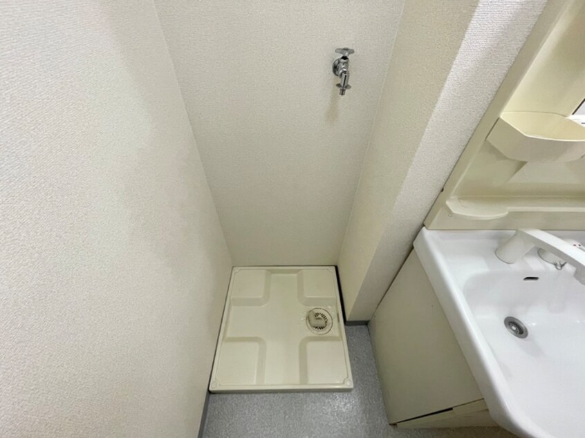 洗濯機置場 ｱﾝﾌﾟﾙ-ﾙﾌｪ-ﾙＲＥＡＬＩＦＥ　Ⅱ