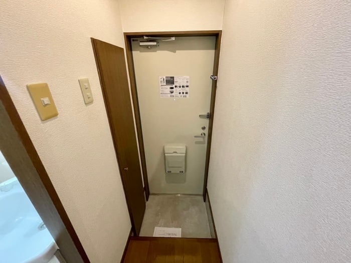 玄関 ｱﾝﾌﾟﾙ-ﾙﾌｪ-ﾙＲＥＡＬＩＦＥ　Ⅱ