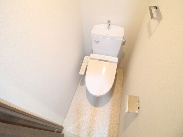 トイレ ﾌﾟﾚｻﾝｽｼﾞｪﾈ新神戸ｽﾃｰｼｮﾝﾌﾛﾝﾄ