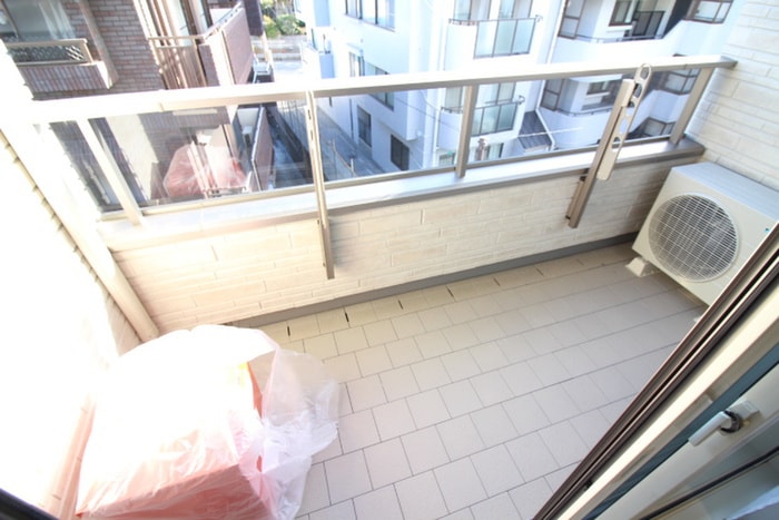 ベランダ・バルコニー メルヴェーユ桜井谷