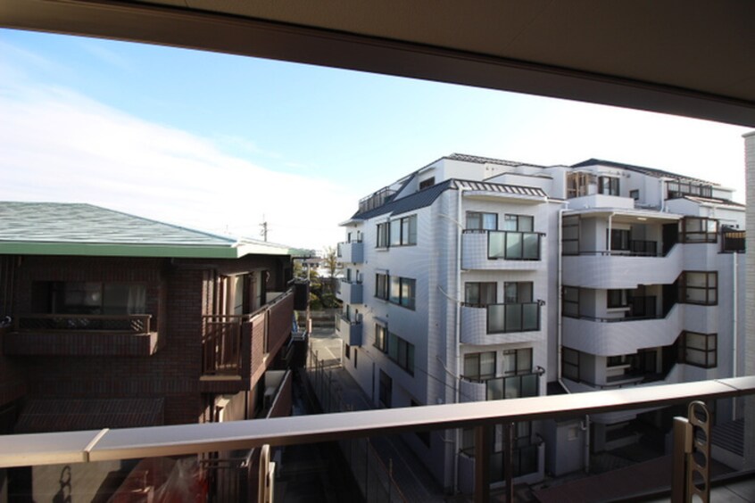 室内からの展望 メルヴェーユ桜井谷