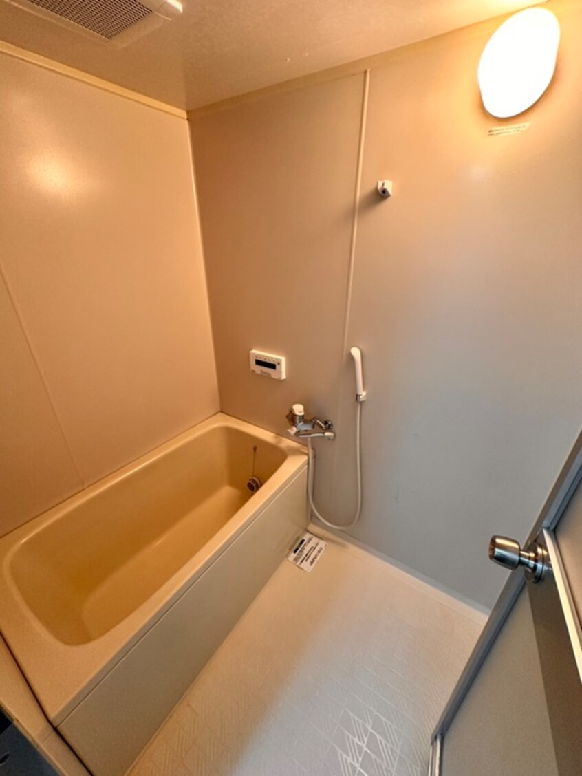 バス／シャワールーム等 マンションエトワ－ル