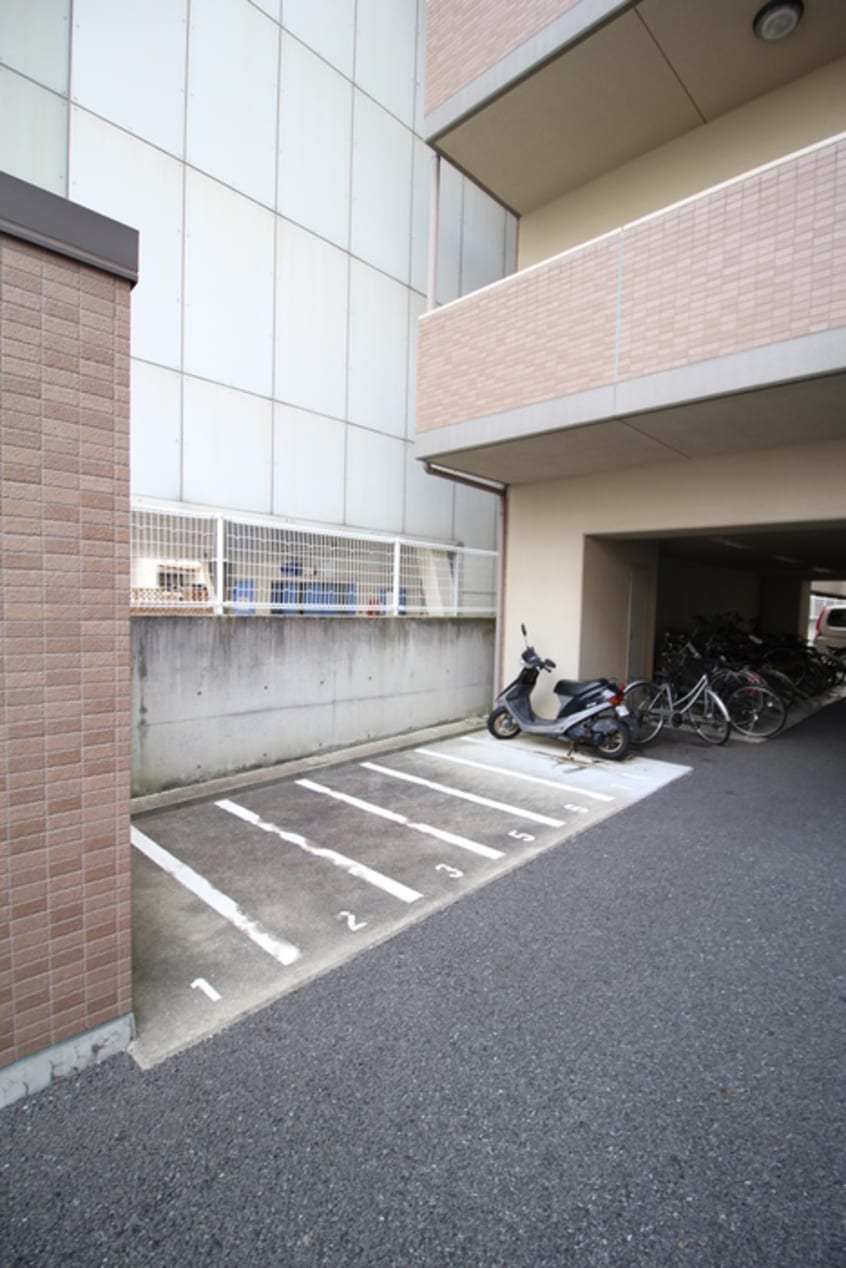 バイク置き場 カルム千昇Ⅱ