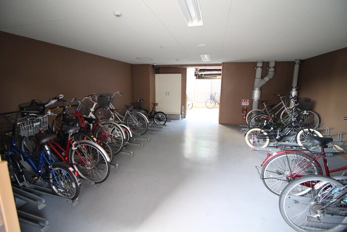 駐輪場 プレサンス梅田北デイズ(407)