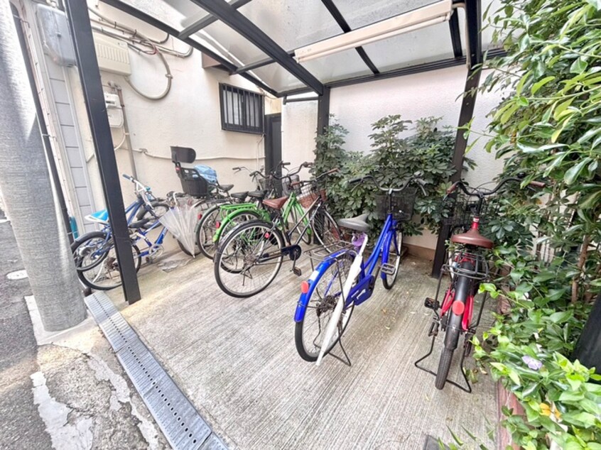 駐輪場 内田ハイツ