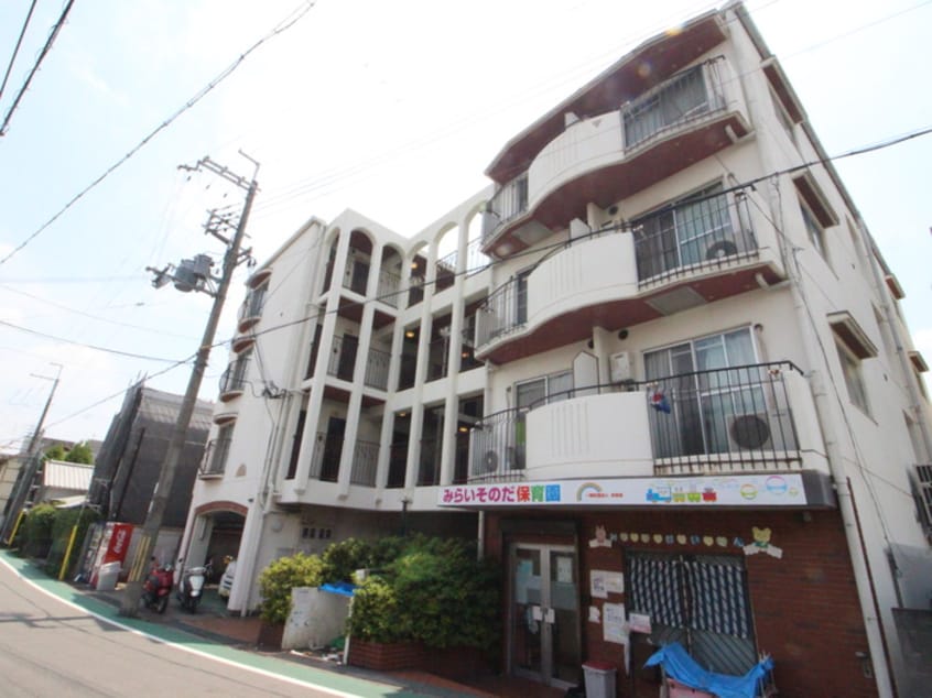 外観写真 メゾンスリーエイト園田