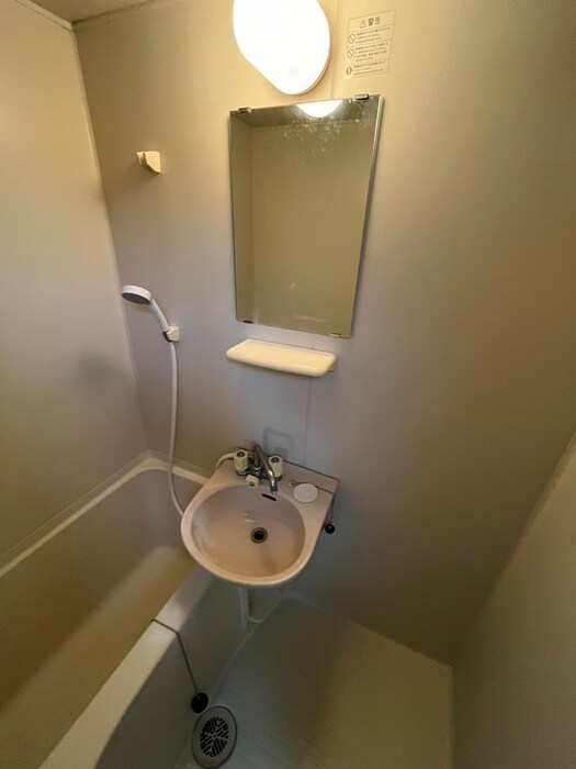 洗面 リバ－サイド西牧野