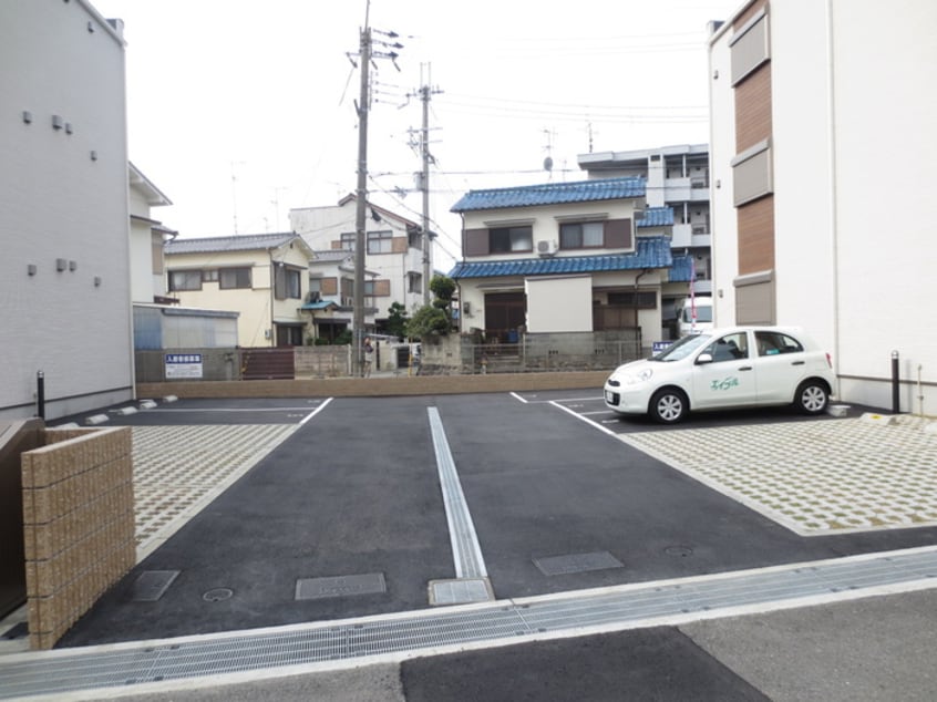 駐車場 マノワールⅠ番館