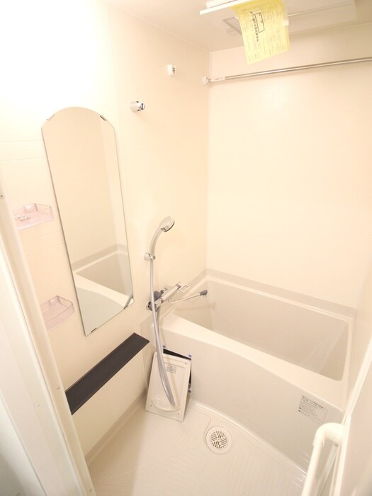 バス／シャワールーム等 ﾌﾟﾚｻﾝｽOSAKA西中島ﾘｴｿﾞﾝ(501)