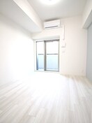 居室 ﾌﾟﾚｻﾝｽOSAKA西中島ﾘｴｿﾞﾝ(501)