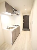 玄関 ﾌﾟﾚｻﾝｽOSAKA西中島ﾘｴｿﾞﾝ(501)