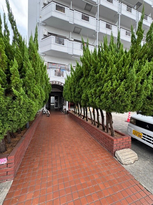 エントランス部分 リ－ドプラザ清水