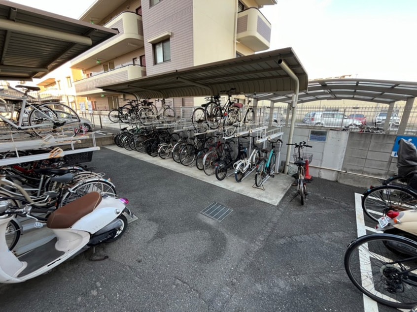 駐輪場 コプリ－キタハナダ