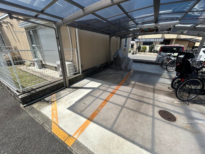 バイク置き場 フレグランス桂　Ｂ棟