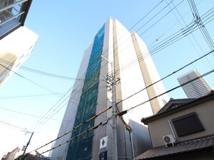 ﾌｫ-ﾘｱﾗｲｽﾞ弁天町ｸﾛｽ