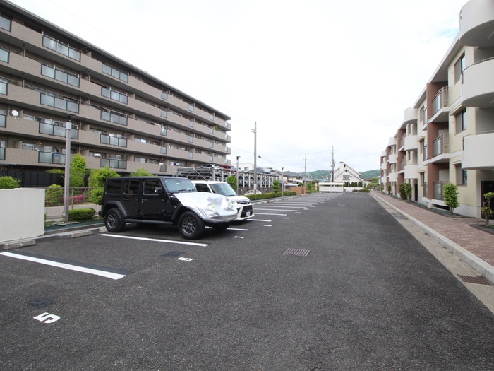 駐車場 東香里野村マンション
