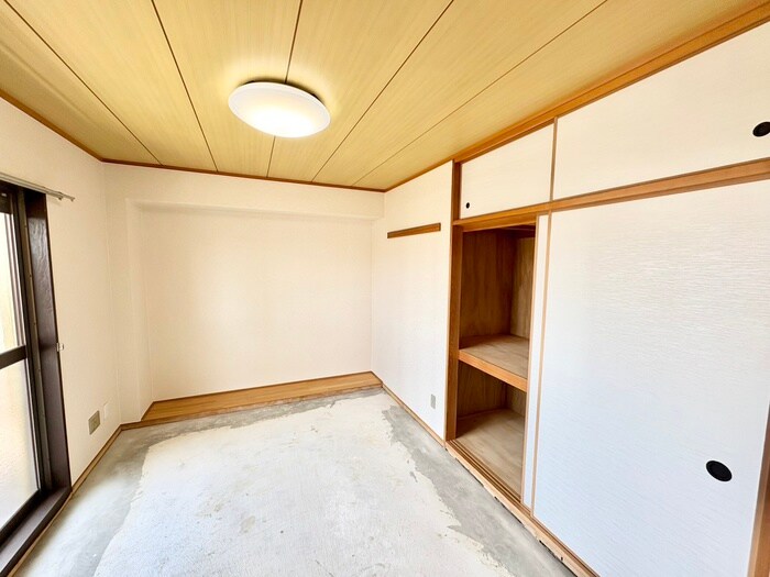 居室 東香里野村マンション