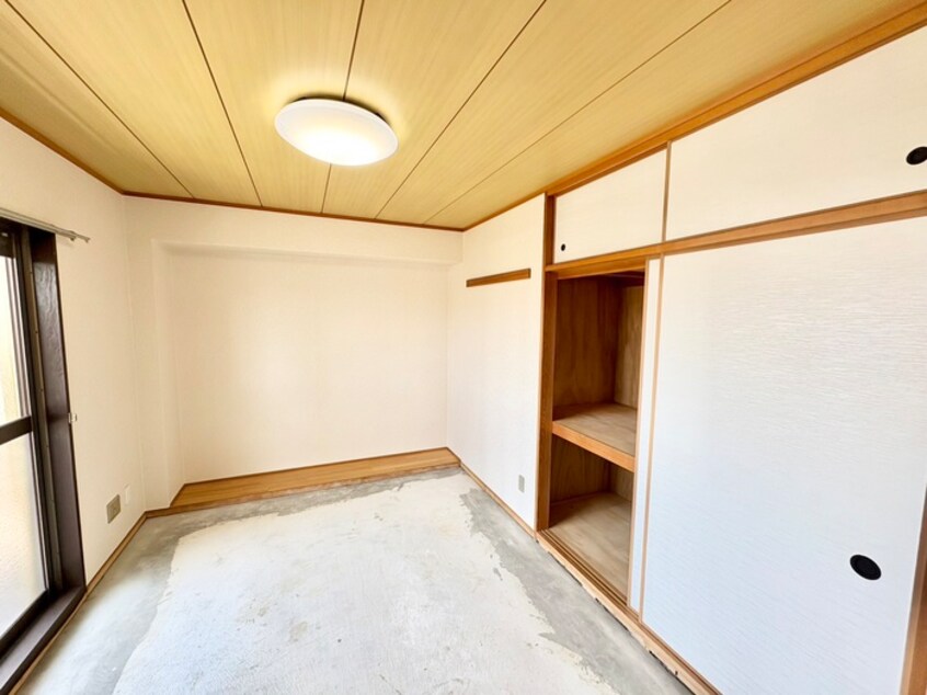 居室 東香里野村マンション