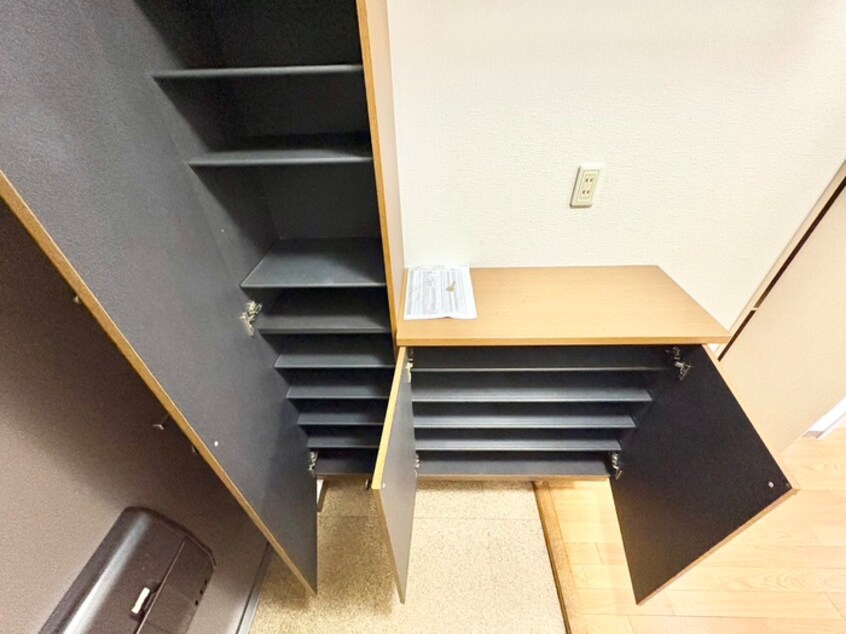 靴箱 東香里野村マンション