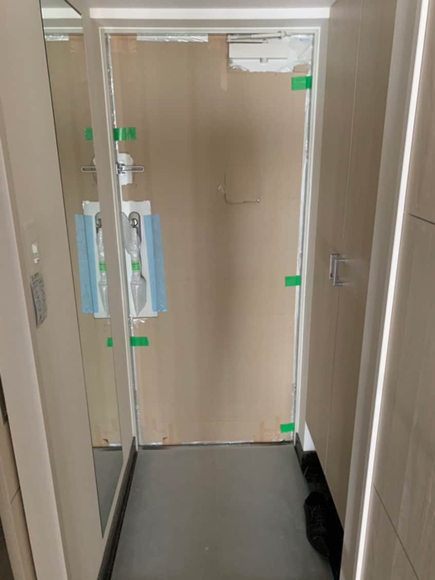 玄関 AMKレフィナード中宮