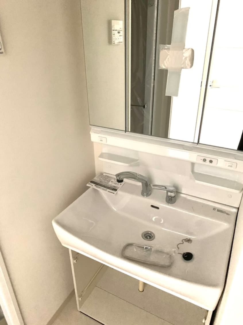 洗面 AMKレフィナード中宮