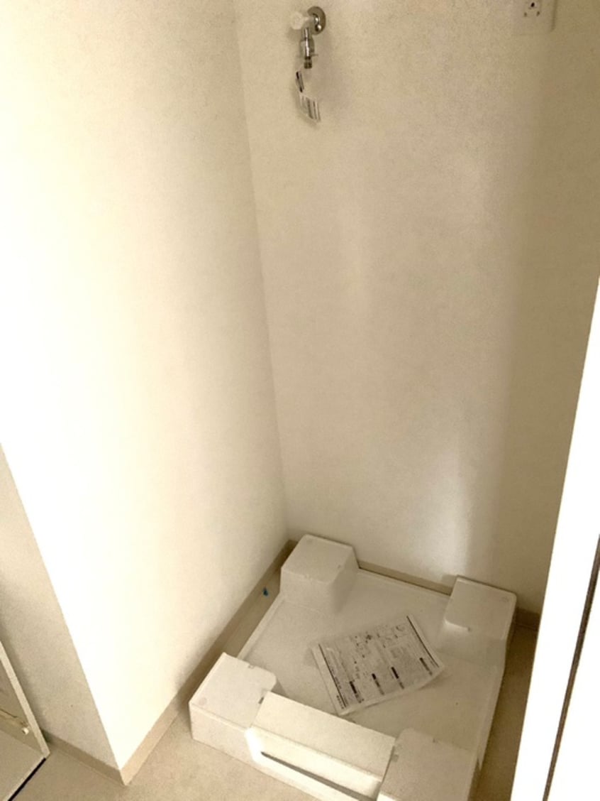 洗濯機置場 AMKレフィナード中宮