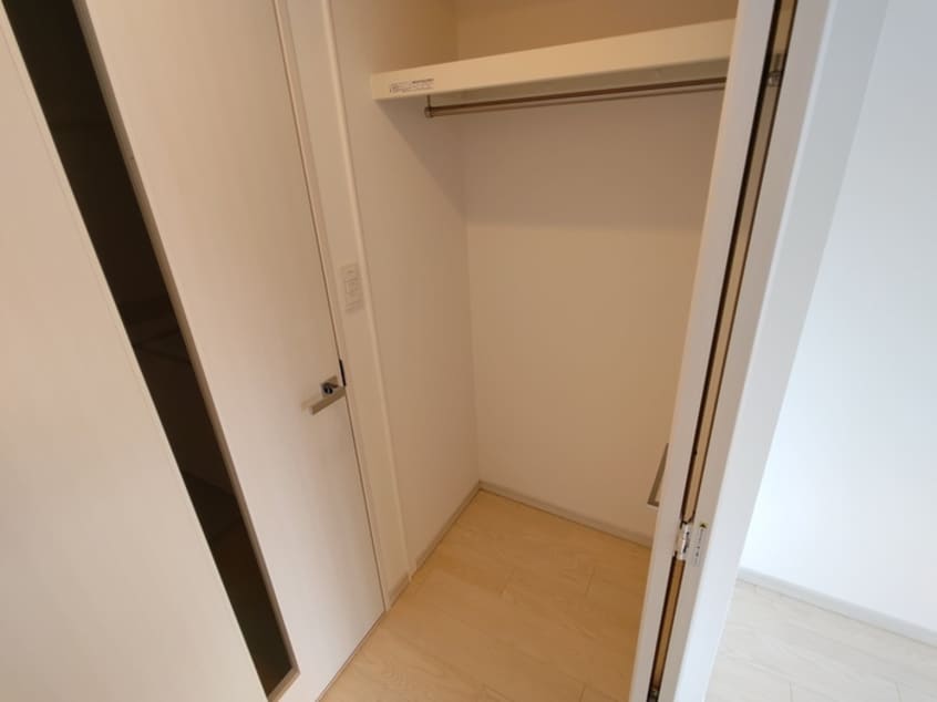 収納 ｱﾄﾞﾊﾞﾝｽ江坂東ﾃﾞﾊﾟｰﾙ(403)