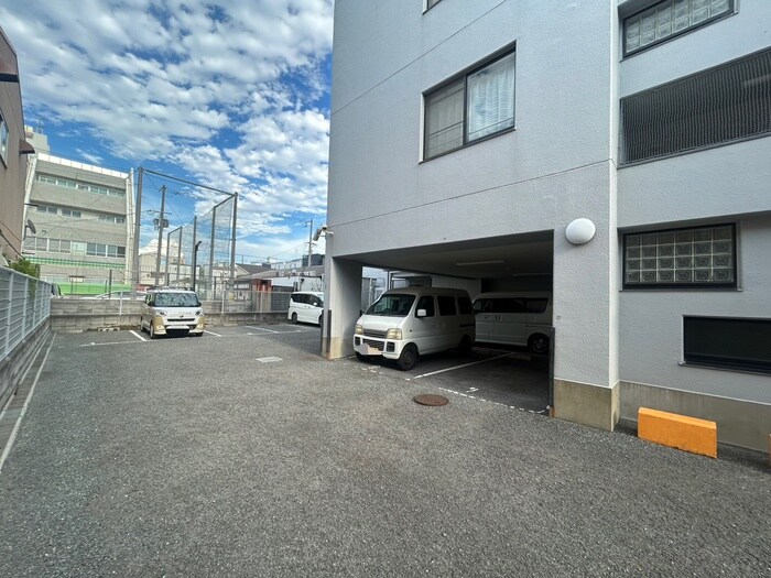 駐車場 エクレール