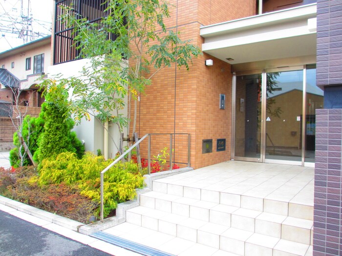 エントランス部分 ビスタユーア