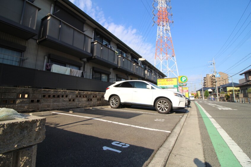 駐車場 メゾン長曽根Ａ棟